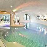 Hotel \